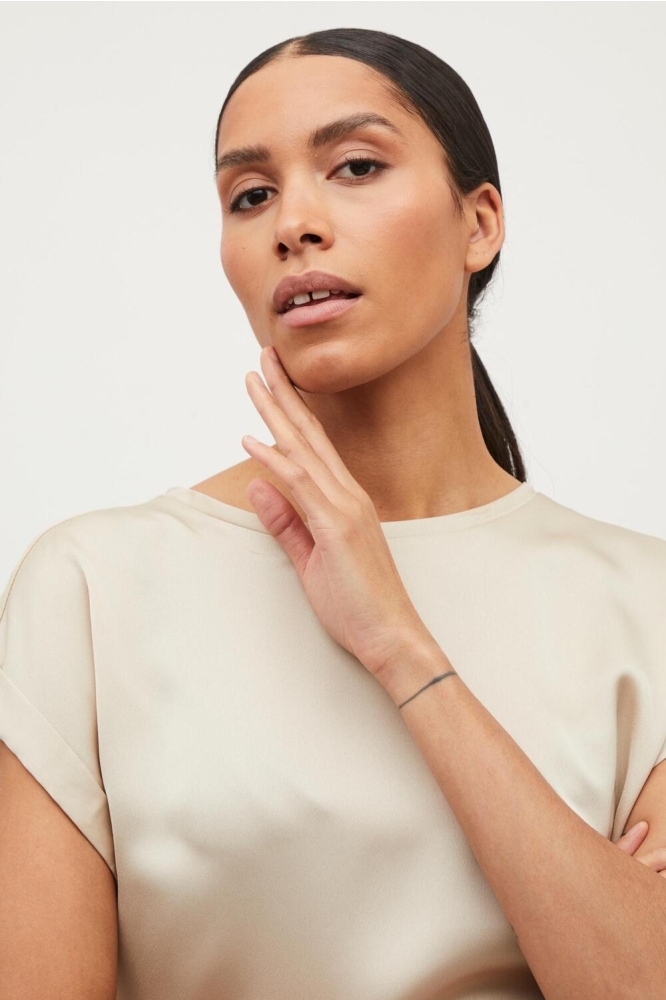 VIELLETTE S/S SATIN TOP - NOOS 14059563 CEMENT